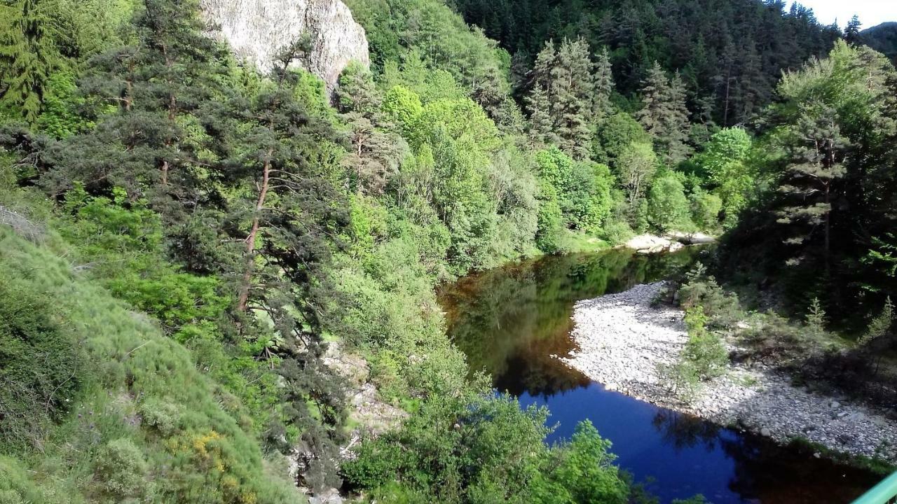 Апартаменты Le Petit Seguret Le Puy-en-Velay Экстерьер фото